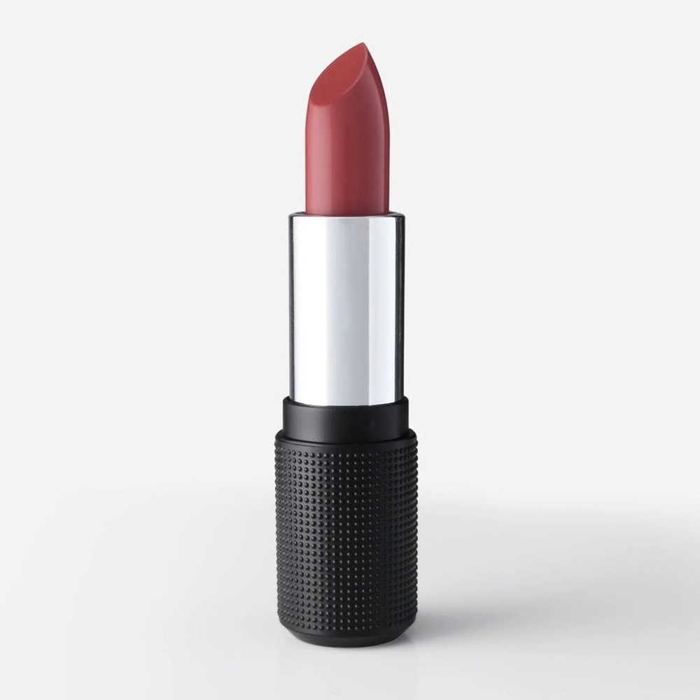 🆕 Creamy Satin Lipstick -  Nude with Reddish Brown Undertone (Chai Love You)
